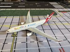 JC Wings 1:400 Qantas A330-200 VH-EBL ONLYFANS Airlines Custom Diecast Model picture