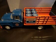 First Gear | Gulf Oil | Diecast | GMC Stake Truck | 19-2259 | WIth Barrels picture
