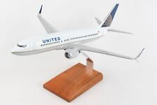 United Continental Airlines Boeing 737-800 Desk Display Model 1/100 ES Airplane picture