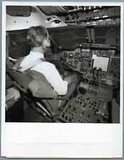 TRIDENT FLIGHT DECK AUTOMATIC APPROACH & LANDING ORIGINAL MANUFACTURERS PHOTO picture