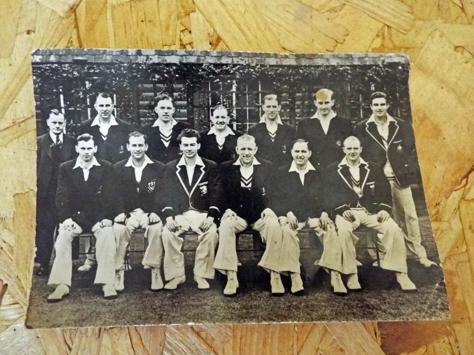 Vintage SIGNED Nottinghamshire County Cricket Club Photo/Scorecard - 1956