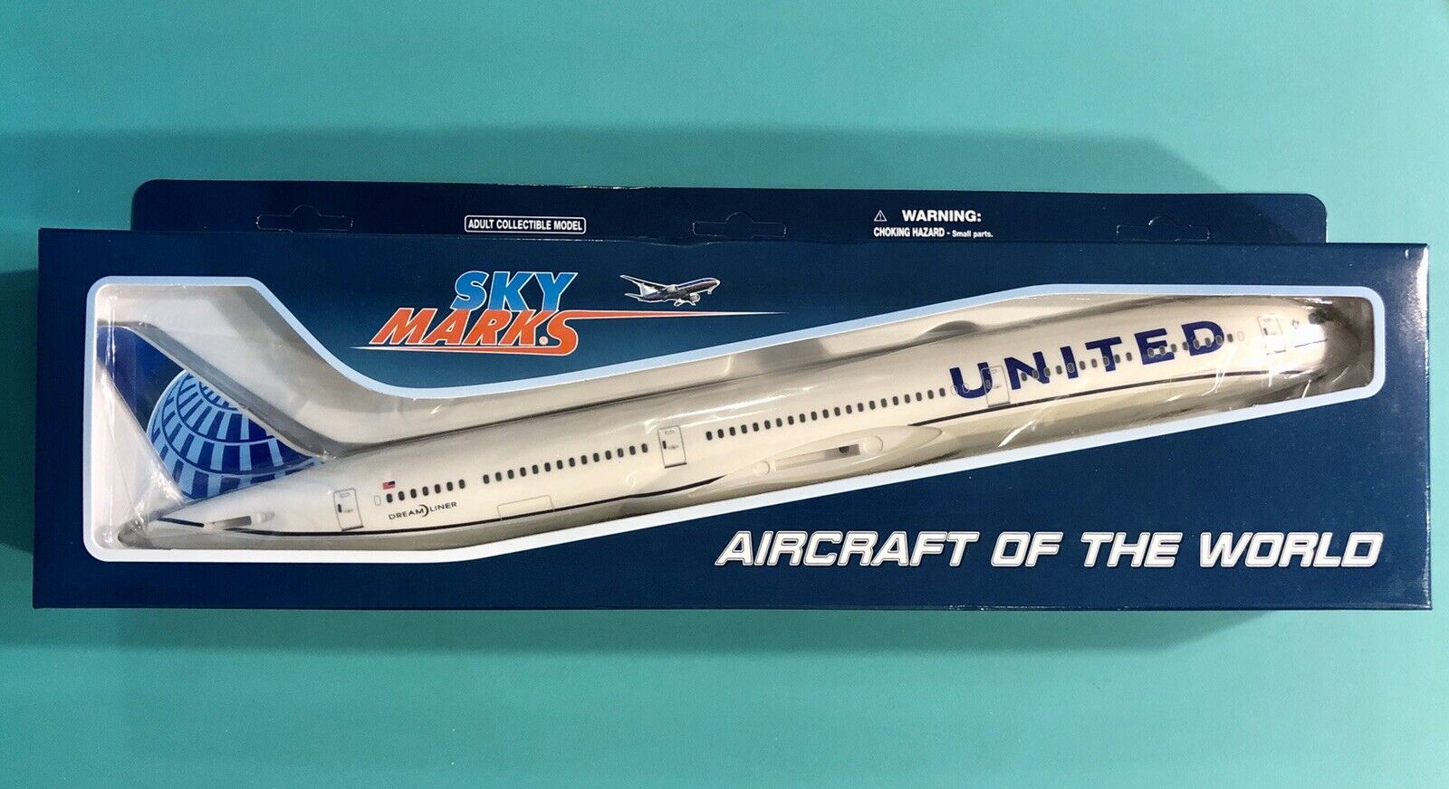 UNITED 787-10 MODEL PLANE 1/200 SCALE WITH NEW LIVERY