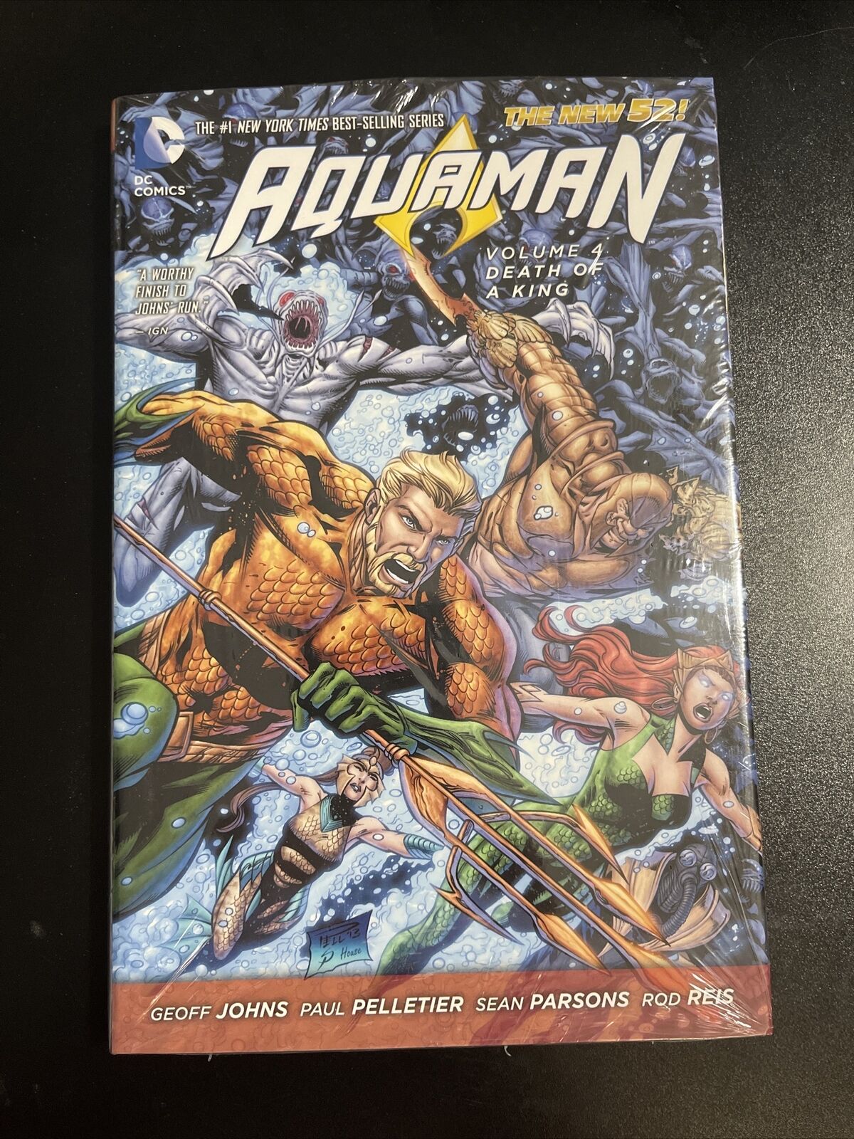 Aquaman Vol. 4 Death Of A King (DC Comics, July 2014) Hardcover HC New Sealed