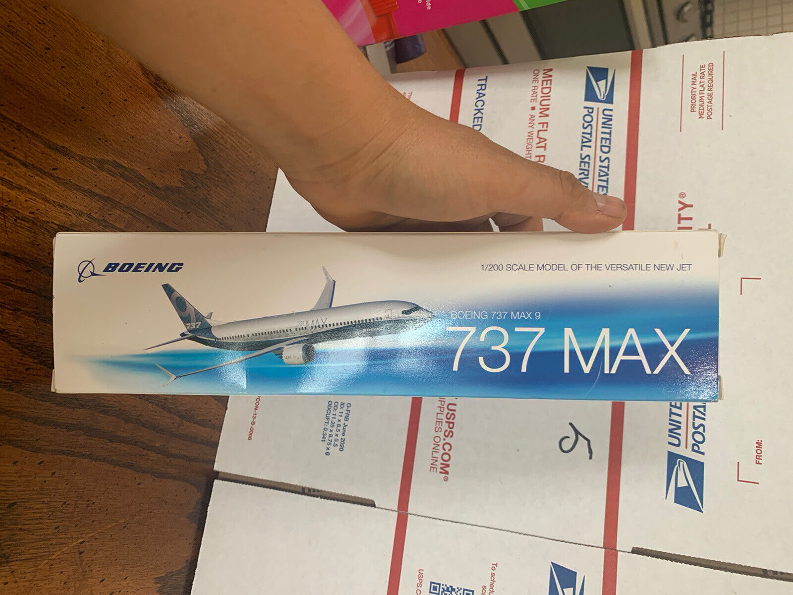 Boeing 737 MAX 9 Jet 1/200 Scale Model Of The versatile New Jet