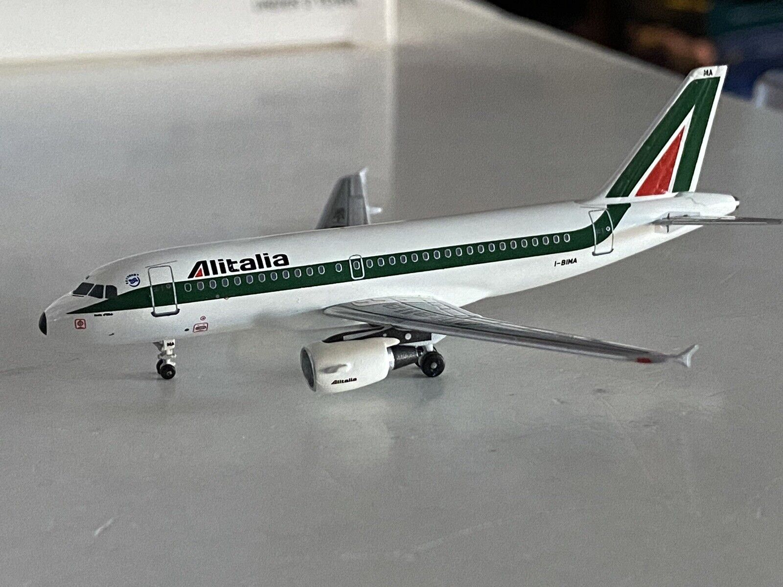 Aeroclassics Alitalia Airbus A319 1:400 I-BIMA ACIBIMA