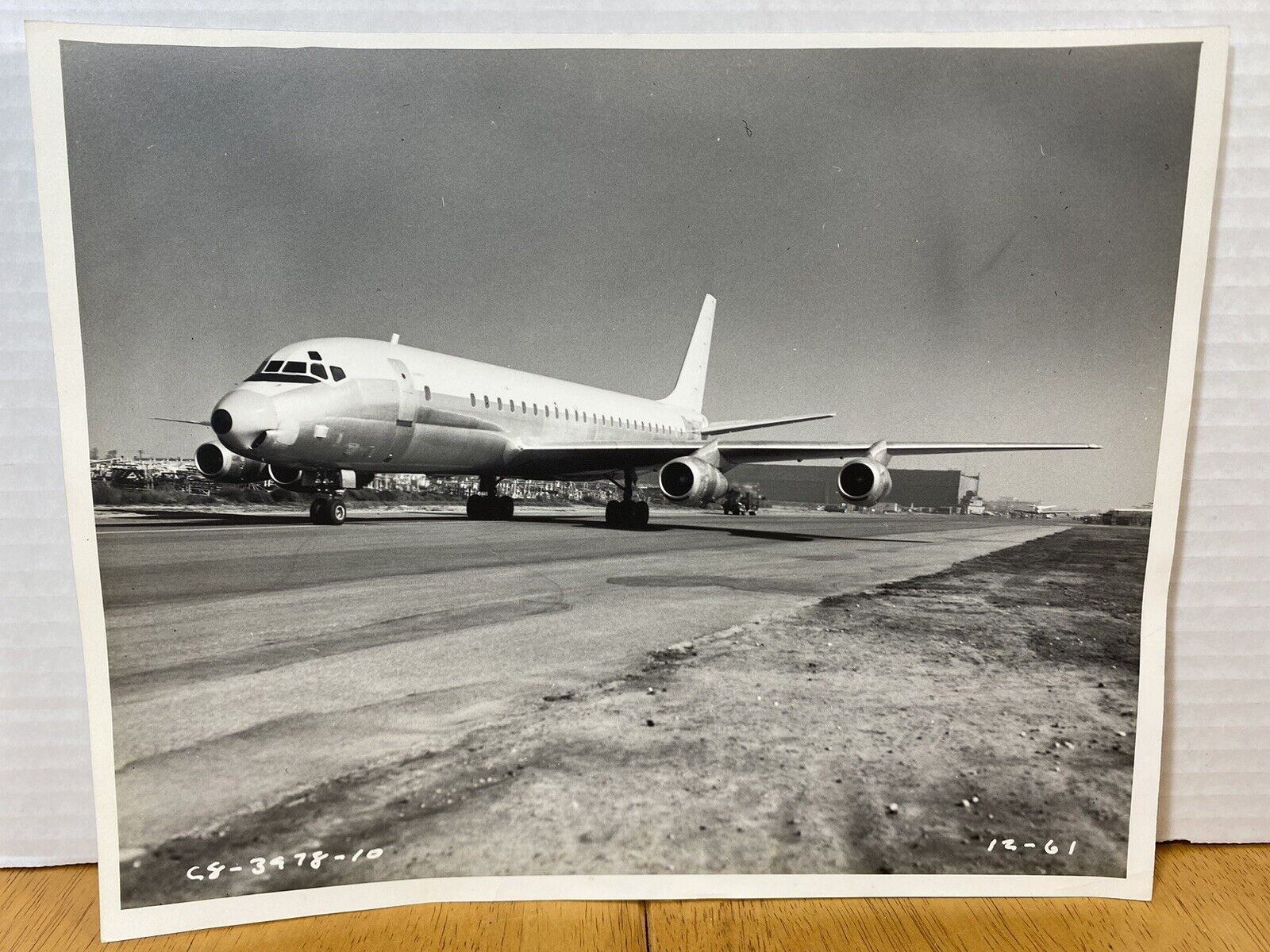Douglas DC-8-McDonnell Douglas DC-8 Vintage C8-3978-10 - 12-61