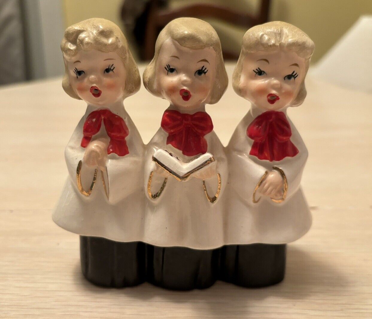 Vintage 1950's Singing  3 Carolers small Ceramic Made in Japan