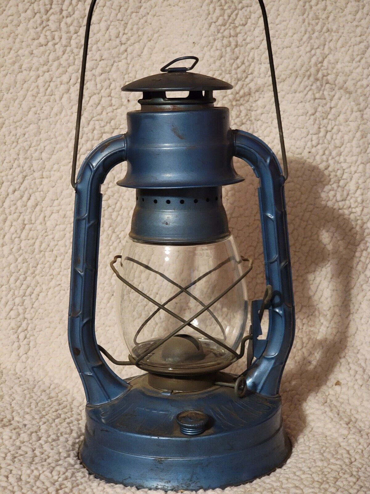 Vintage Dietz Air Pilot No.8 Kerosene Lantern Light Blue 14”