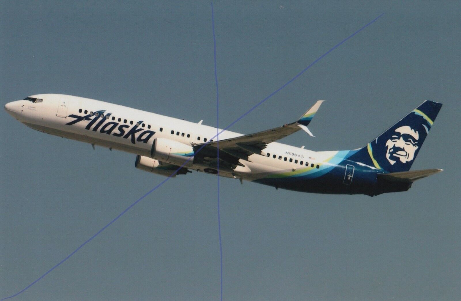 CIVIL AIRCRAFT PLANE PHOTO ALASKA PICTURE PHOTOGRAPH N526AS BOEING 737 AIRLINER.
