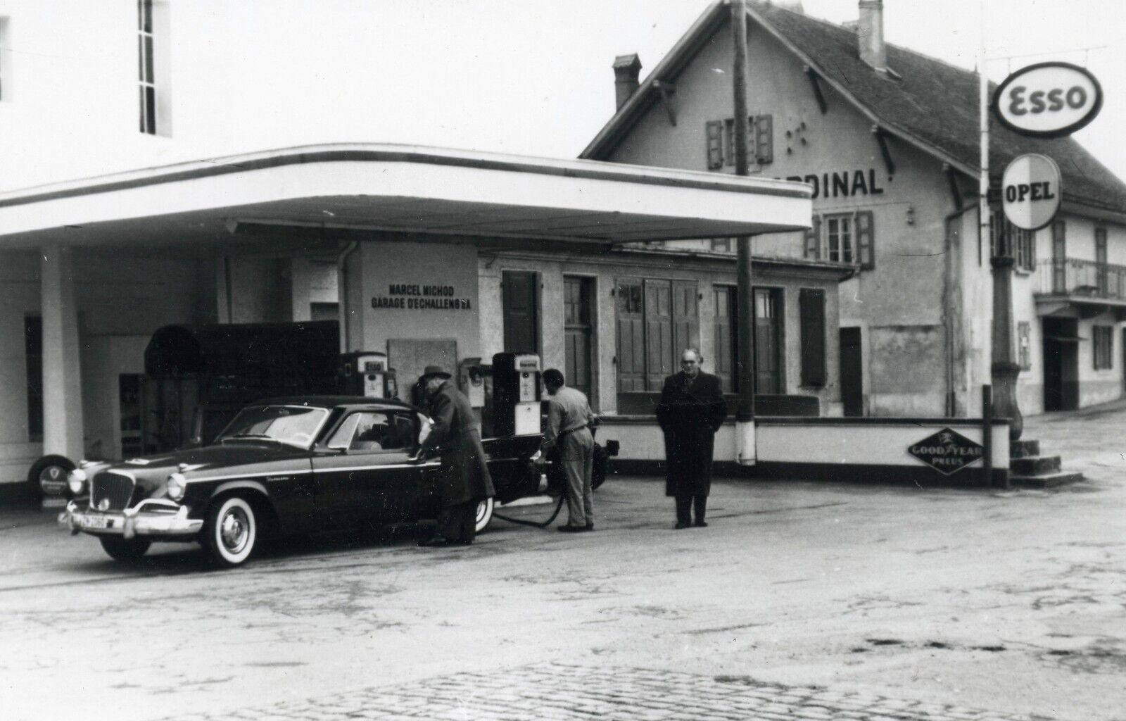 Studebaker Silver Hawk in Echallens, Classic sport car, ESSO gas petrol station