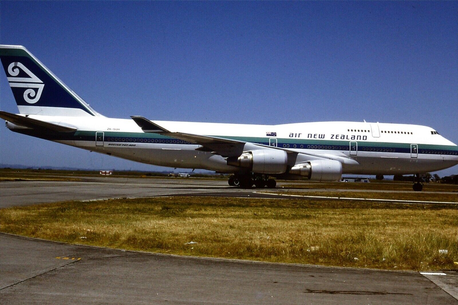 Original 35mm Colour Slide of Air New Zealand Boeing 747-475 ZK-SUH