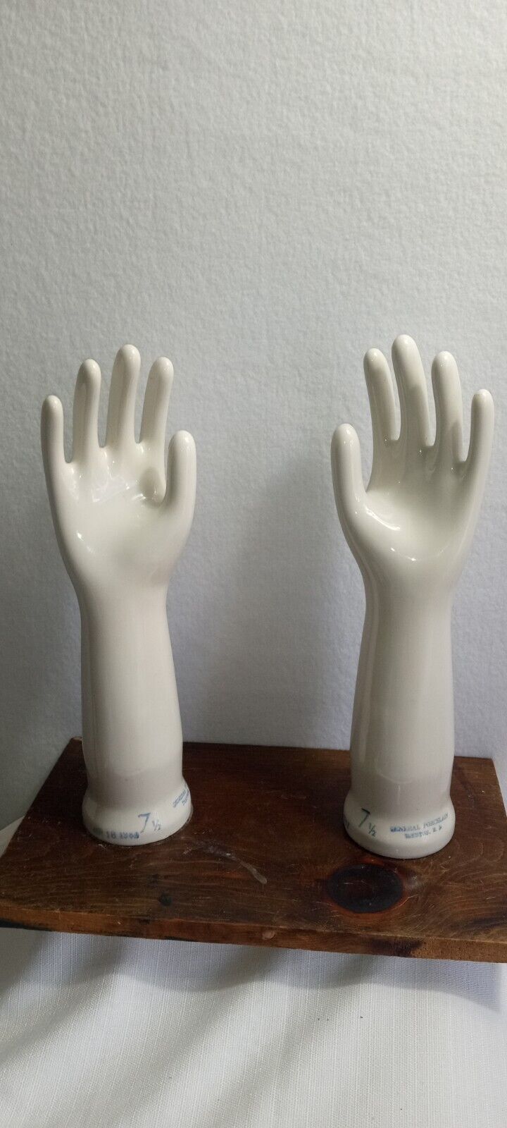 Vintage Porcelain Glove Display 15 1/2 In Tall