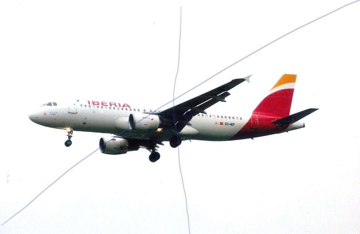 PLANE PHOTO CIVIL AIRCRAFT PHOTOGRAPH IBERIA EC-IEF PICTURE AIRBUS A320 AIRLINER