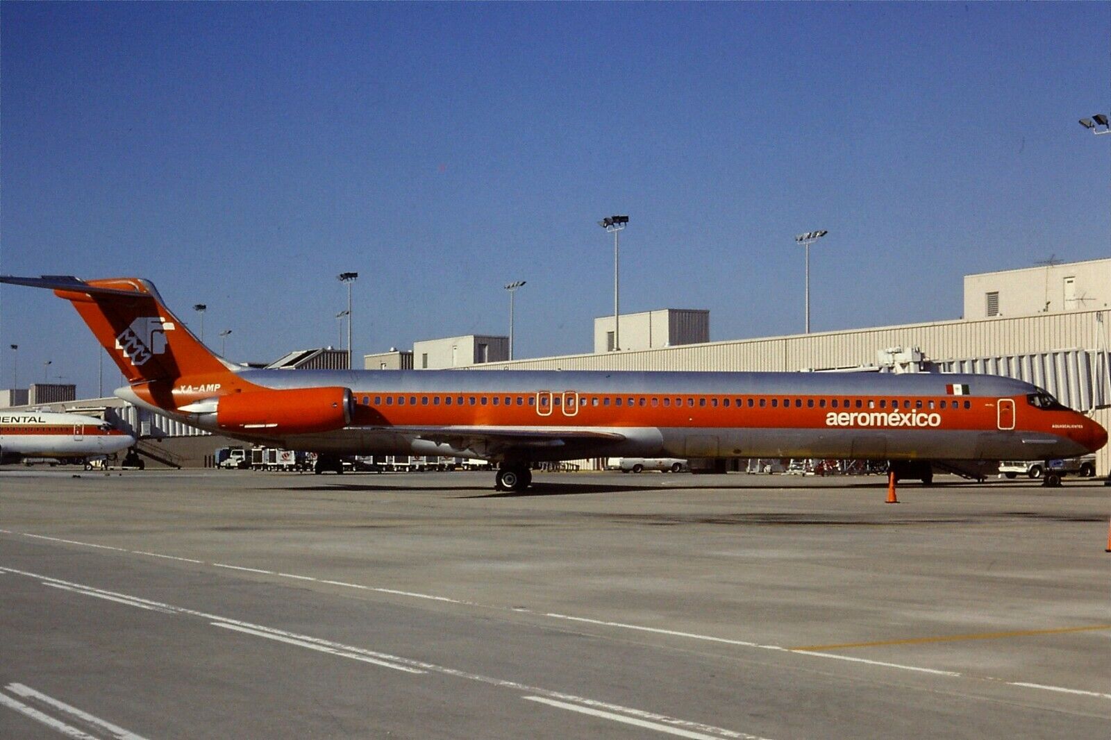 Original 35mm Colour Slide of Aeromexico McDonnell Douglas MD-82 XA-AMP