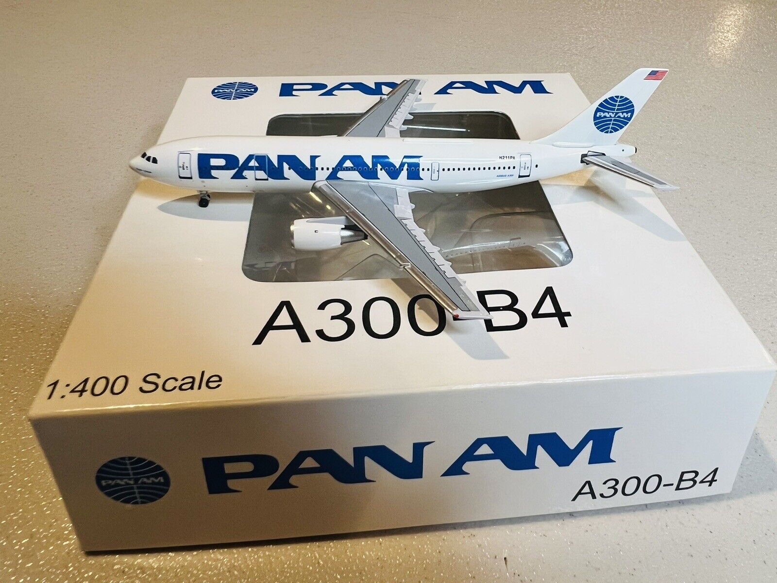 Aeroclassics Pan Am Airbus A300 Cliper Orlando N211PA Diecast 1/400 Model
