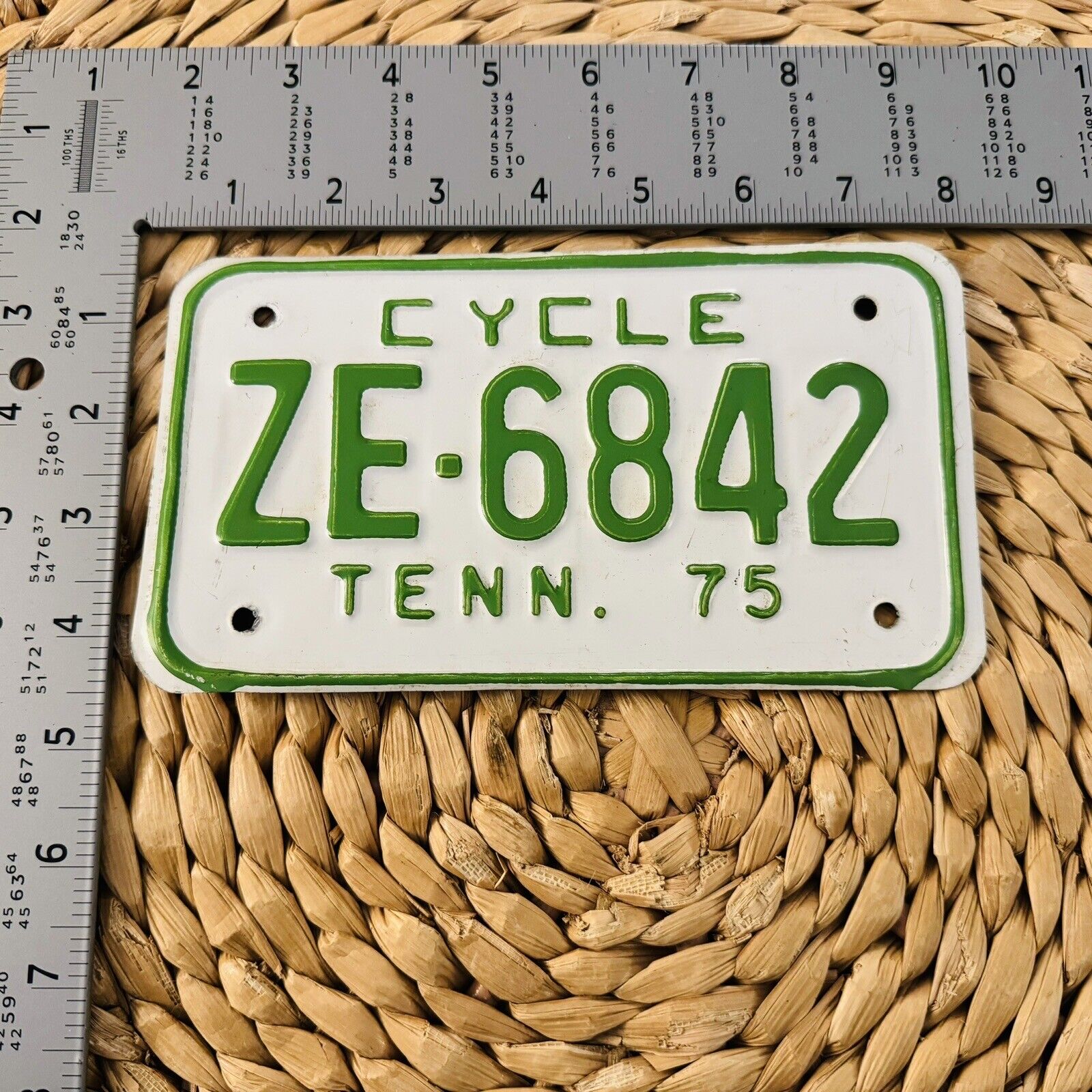 1975 Tennessee MOTORCYCLE License Plate ALPCA BMW Harley Indian Norton ZE6842