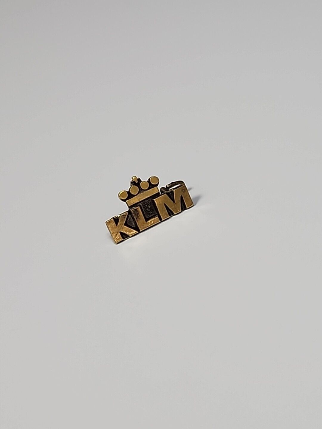 K L M Miniature LOGO Lapel Pin Dutch Airlines Vintage