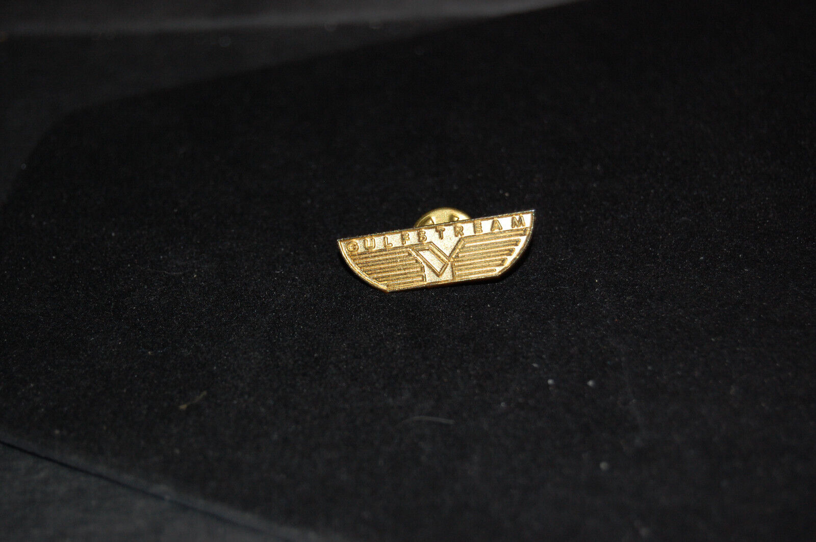 Gulfstream Aviation Aerospace V Wings Logo Lapel Pin