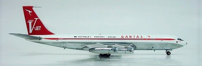 Inflight IF7071011AP Qantas Airways Boeing 707-300 VH-EBO Diecast 1/200 Model