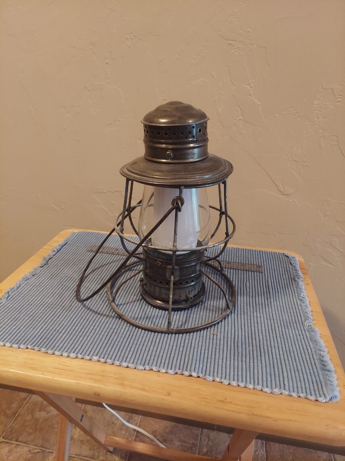 Armspear Manu'f'g Vintage Railroad Lantern Retrofitted W/Led FlickerFlame Bulb. 