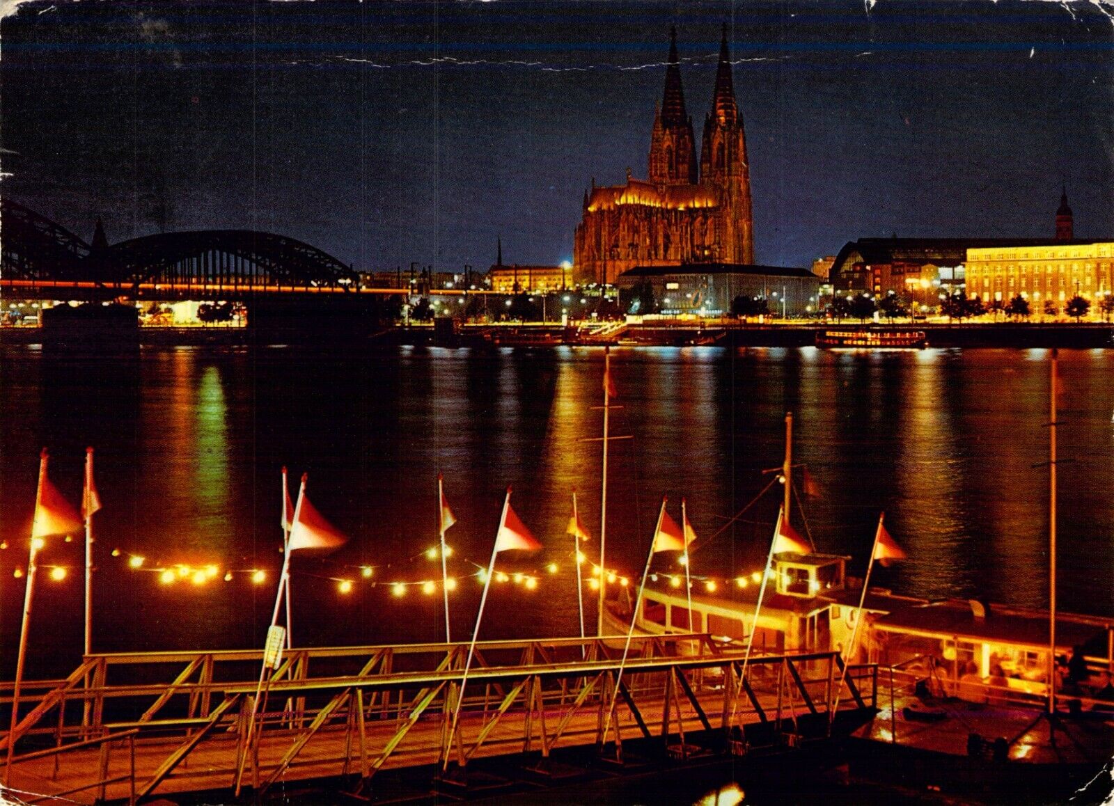 Koln Am Rhein Rheinufer mit Dom und Hohenzollembrucke Postcard M15
