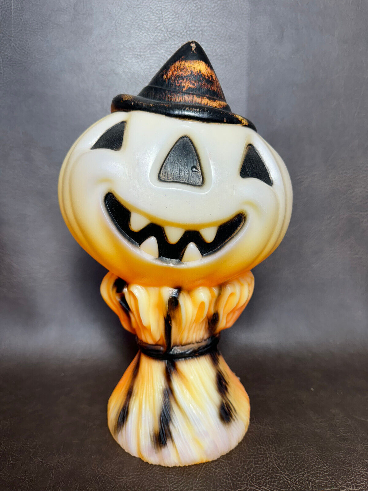 Vintage Halloween 1969 Empire Blow Mold Jack O Lantern Pumpkin Haystack 15\