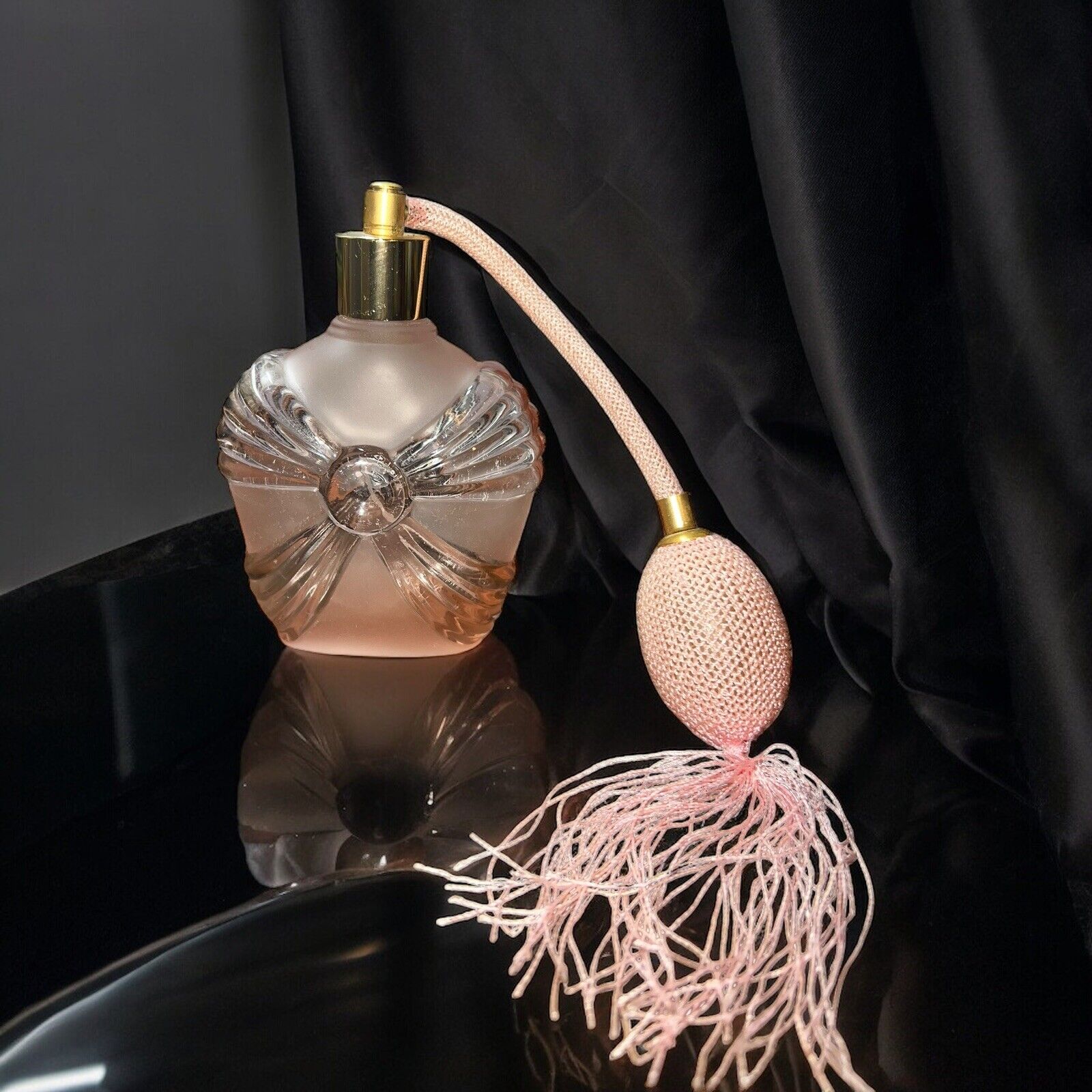 Vintage pink purfume bottle w atomizer bulb and fringe frosted glass 1960s