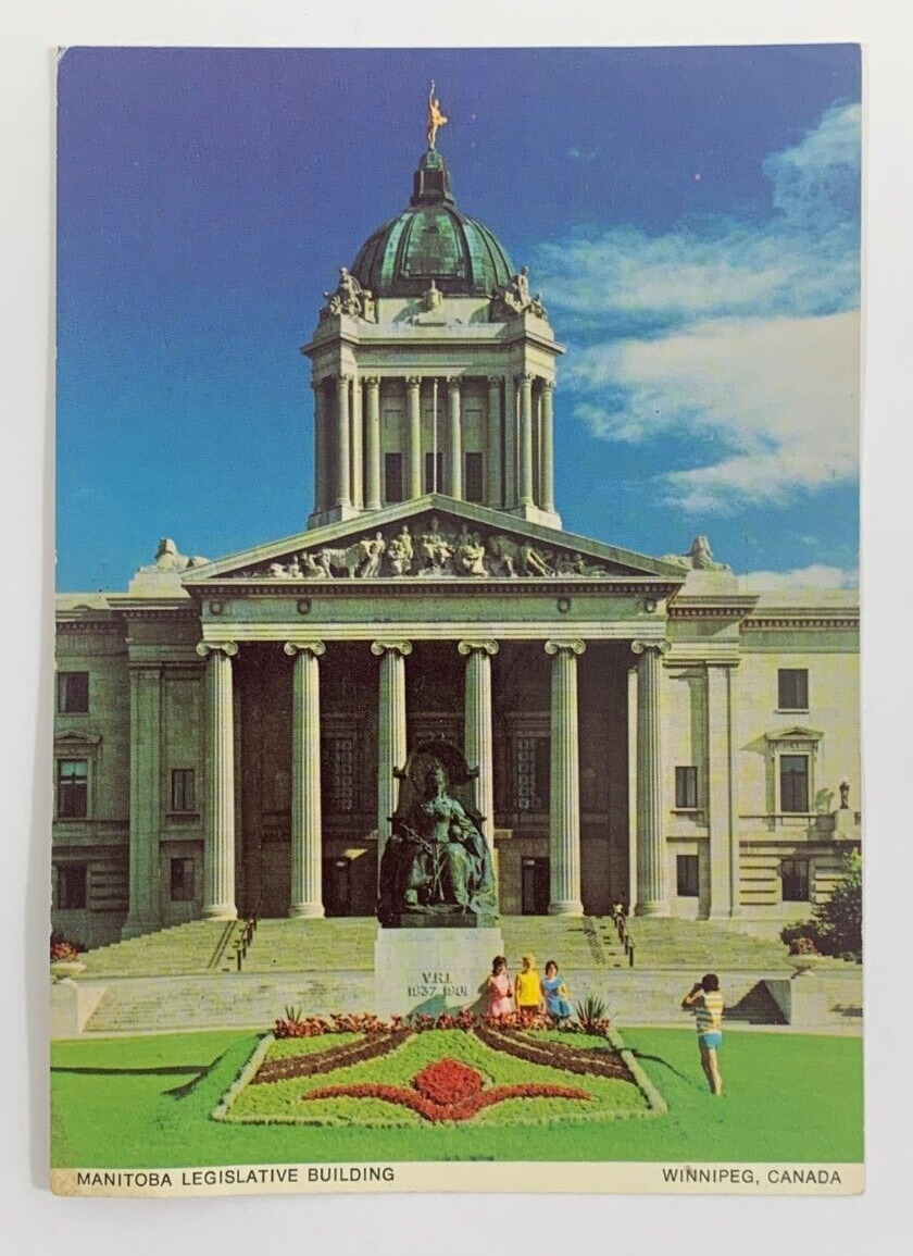 Manitoba Legislative Building Winnipeg Canada Postcard Unposted