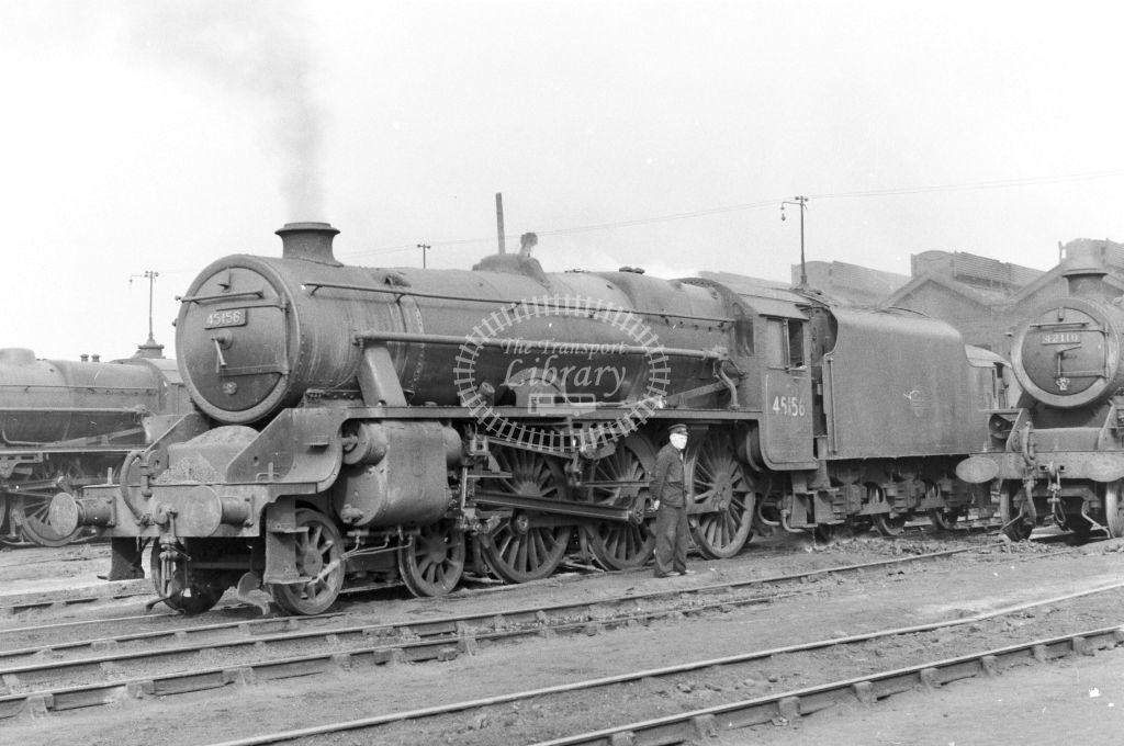 PHOTO British Railways Steam Locomotive 5MT Lanarkshire Yeomanry 45156 Newton
