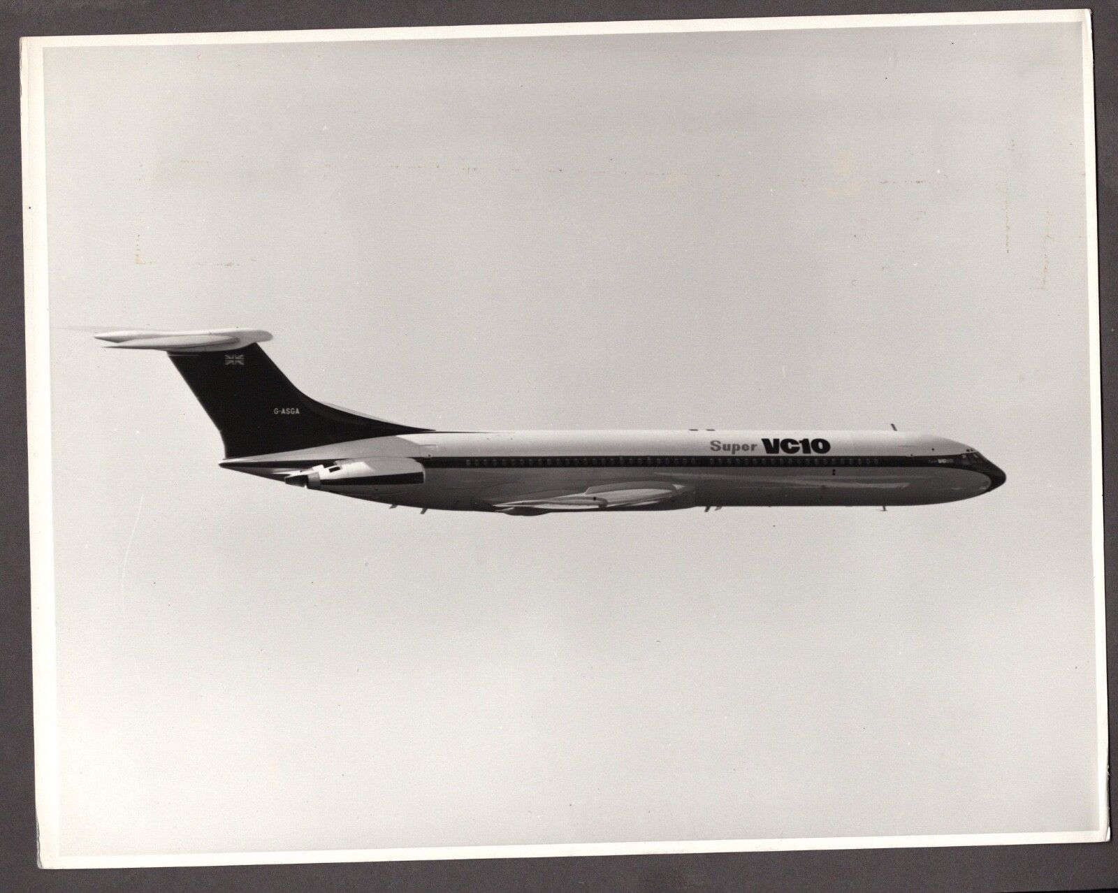 VICKERS SUPER VC10 G-ASGA LARGE ORIGINAL BAC STAMPED PHOTO 1