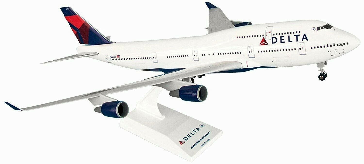Skymarks SKR508 Delta Airlines Boeing 747-400 N665US Desk Model 1/200 Airplane
