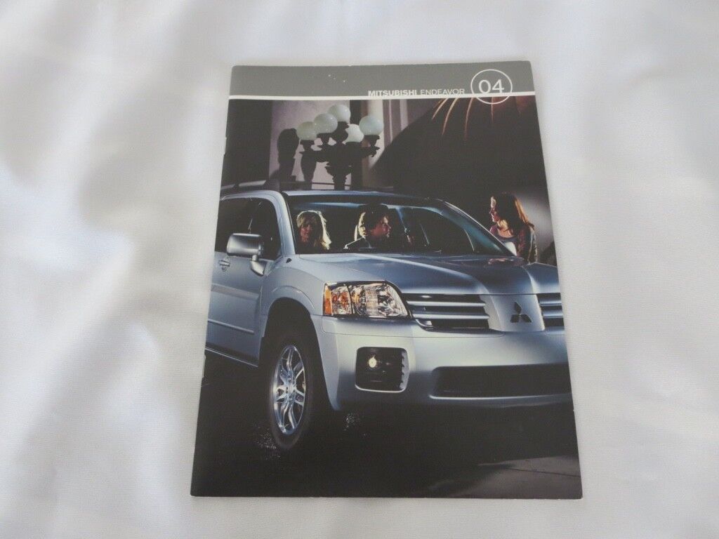 2004 Mitsubishi Endeavor Sales Brochure Catalog 
