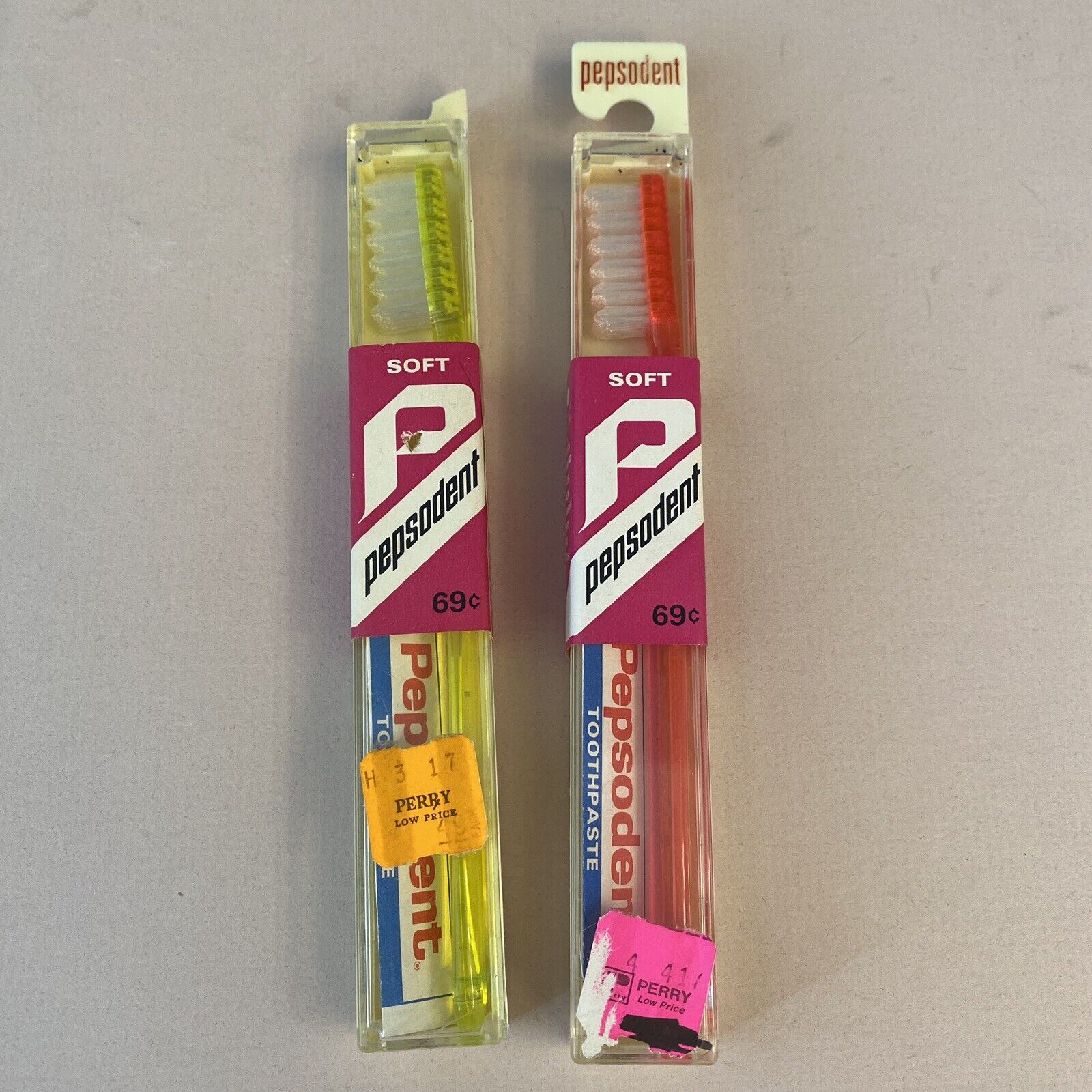 Vintage Pepsodent Toothbrushes in Box Lot 2 Yellow & Pink New old Stock 1970’s