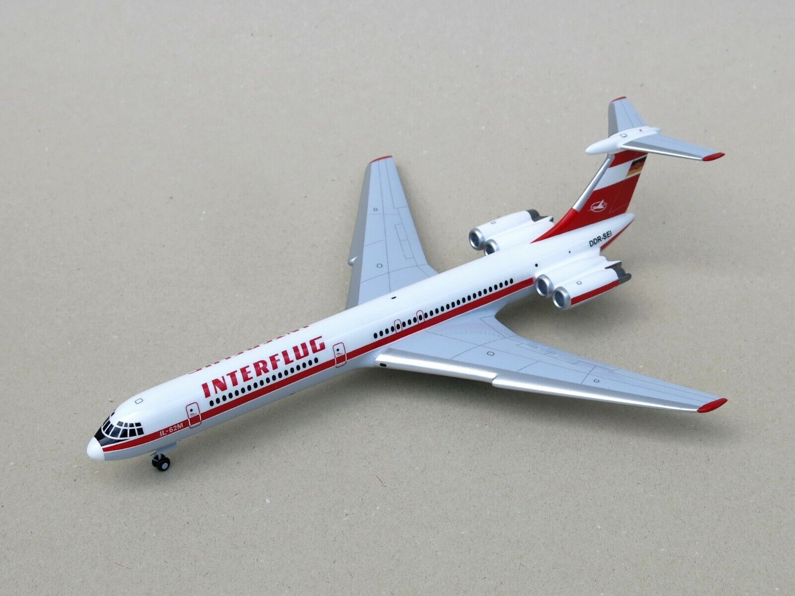 IL-62M 1:200 Interflug livery East Germany Exclusive Handmade on Chassis
