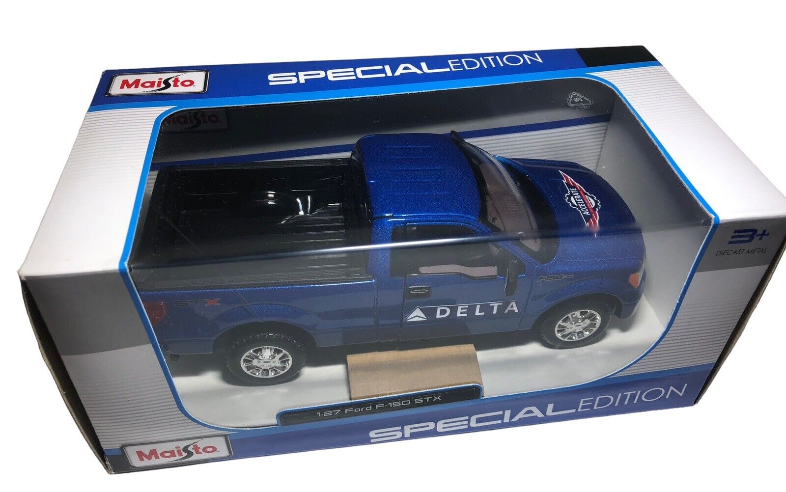 RARE Delta Air Lines Maisto diecast Ford F-150 model Truck Extremely Collectible