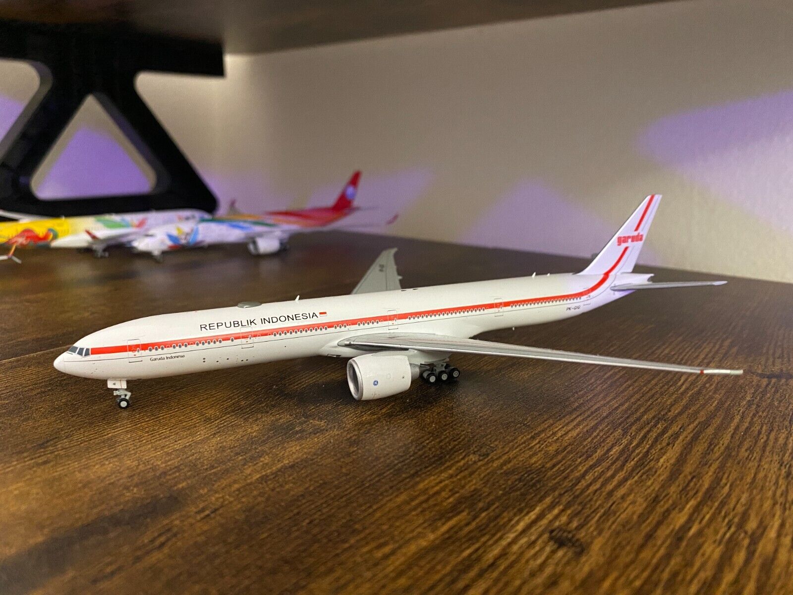 JC Wings 1:400 Boeing 777-300ER Republik Indonesia PK-GIG Indonesia Government