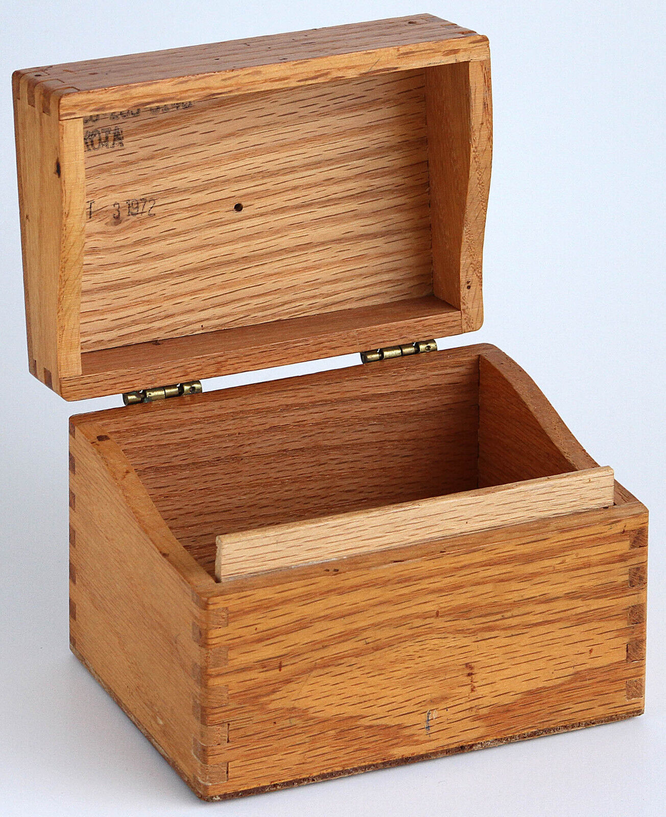 Merchants Box Co. Wooden Vintage Box No.7520-285-3143 Lakota Oct 1972