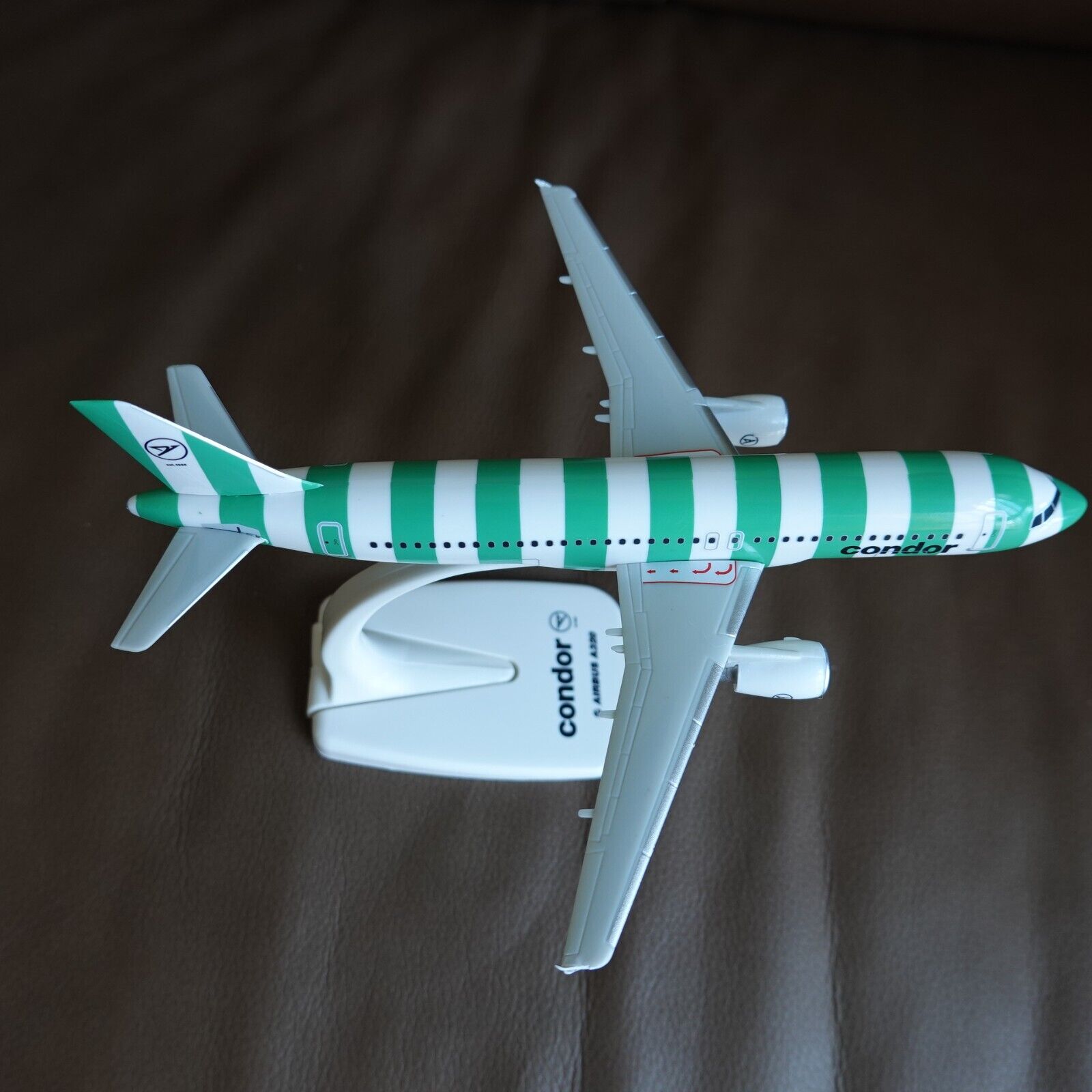 1/200 Condor Airbus A320-200 Airplane Model New Color - Green