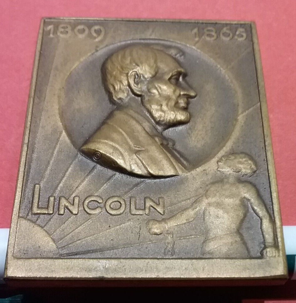 (Pgasteelers1 ) Lincoln-Bronze plaque issued 1929 Chicago Coin Club 51 x 39mm 🌠