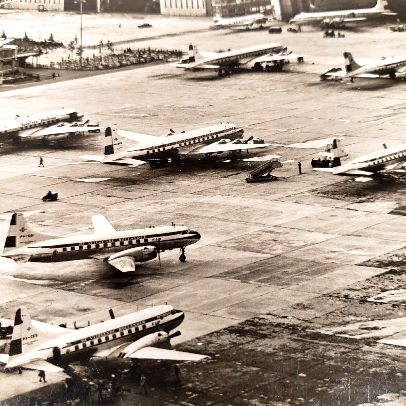 Postcard - Schiphol Airport, K.L.M. Aircraft, Platform, Aerocarto # 30659, RPPC