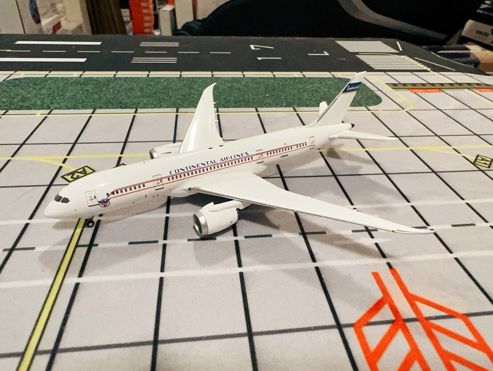 NG 1:400 Continental Airlines B787-8 N75436 Retro Fantasy Custom Diecast Model