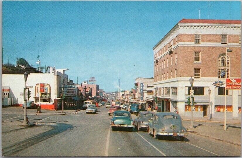 c1950s PORT ANGELES, Washington Postcard Downtown / Main Street Scene / Unused