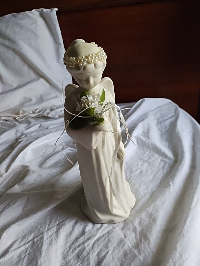 VINTAGE 1990 Porcelain Angel Bride Light Up White Bisque Figurine BEAUTIFUL