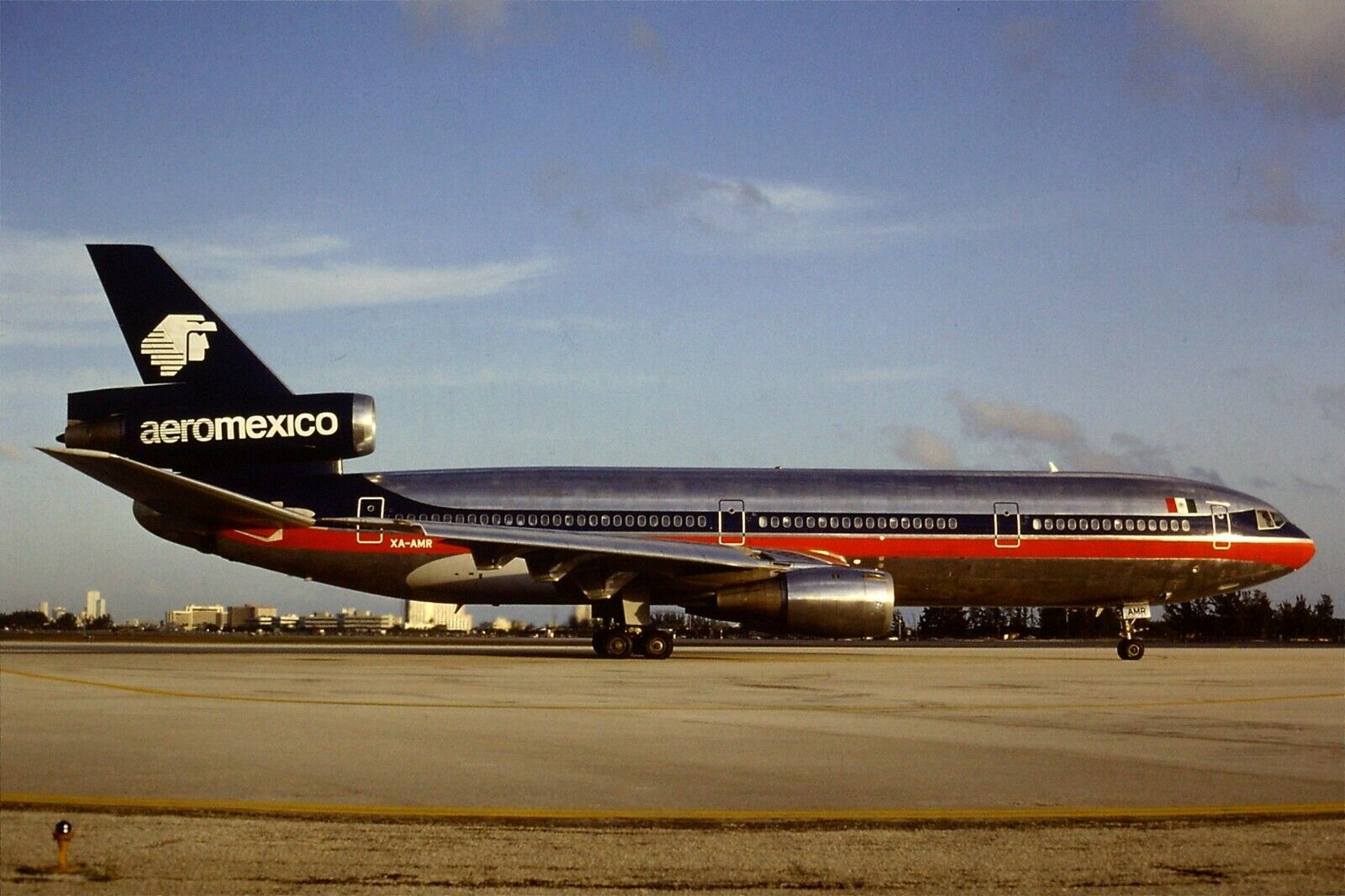 Original 35mm Colour Slide of Aeromexico McDonnell Douglas DC-10-30 XA-AMR