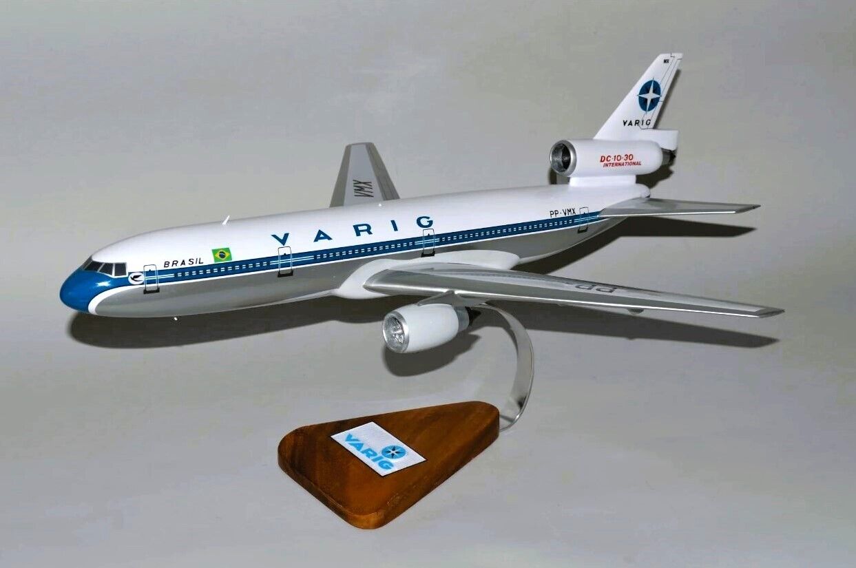 Varig McDonnell Douglas DC-10-30 PP-VMX Desk Top Display 1/144 Model SC Airplane