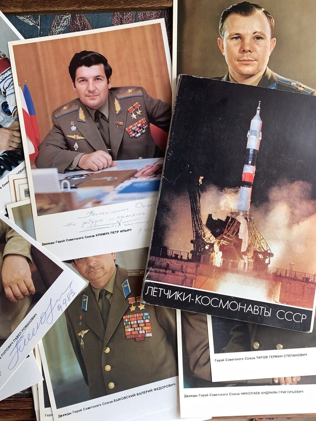 Rare Full Set USSR Soviet Pilots and Astronauts Vintage Postcards Signed 2 card