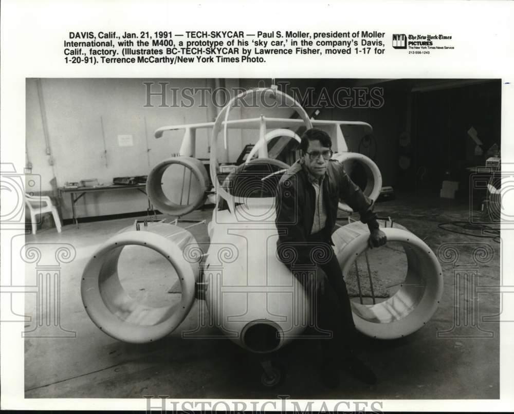 1991 Press Photo Paul S. Moller With M400 Sky Car In Davis, California Factory