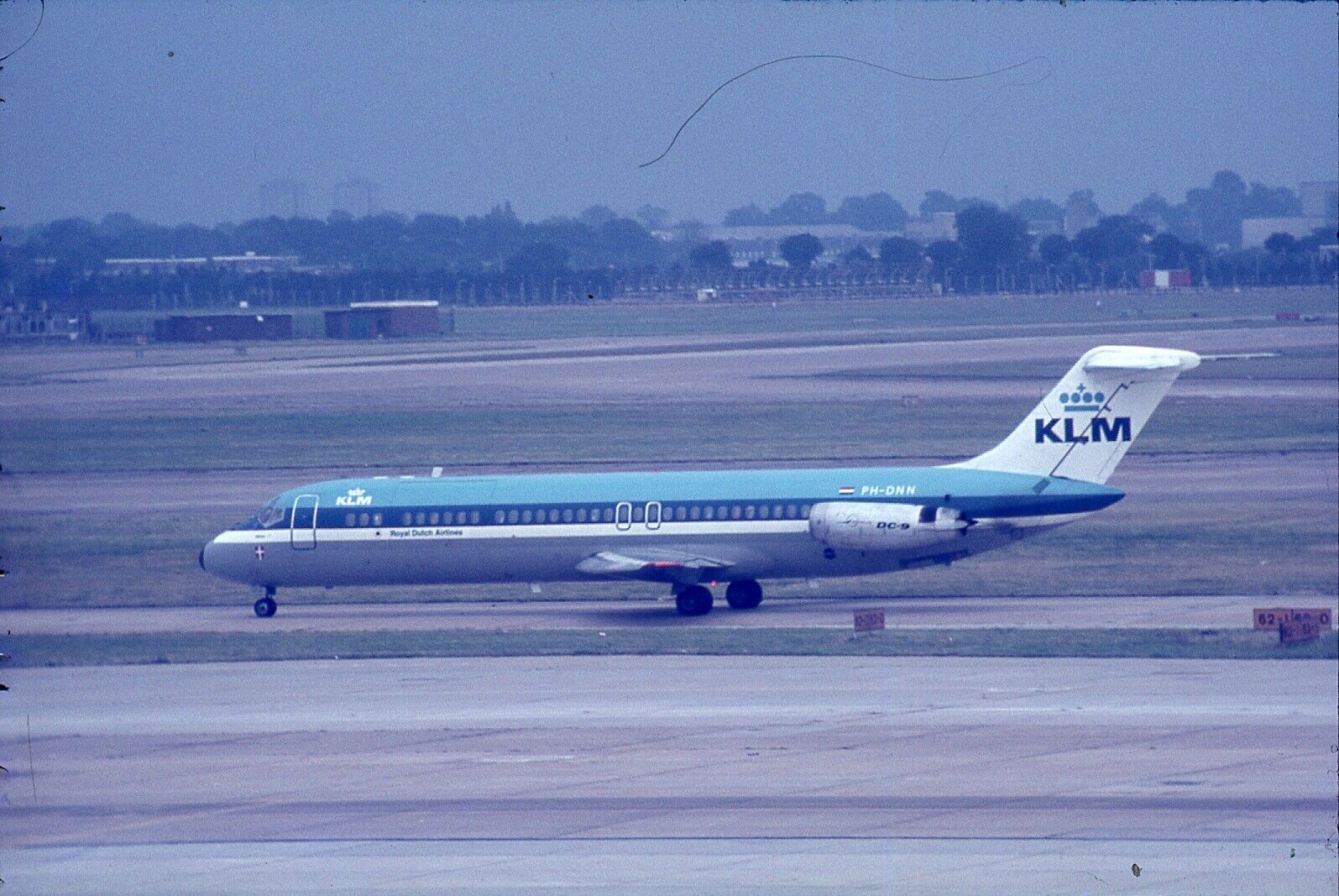 35mm Colour Slide Aircraft KLM Airlines PH-DNN DC-9 A1