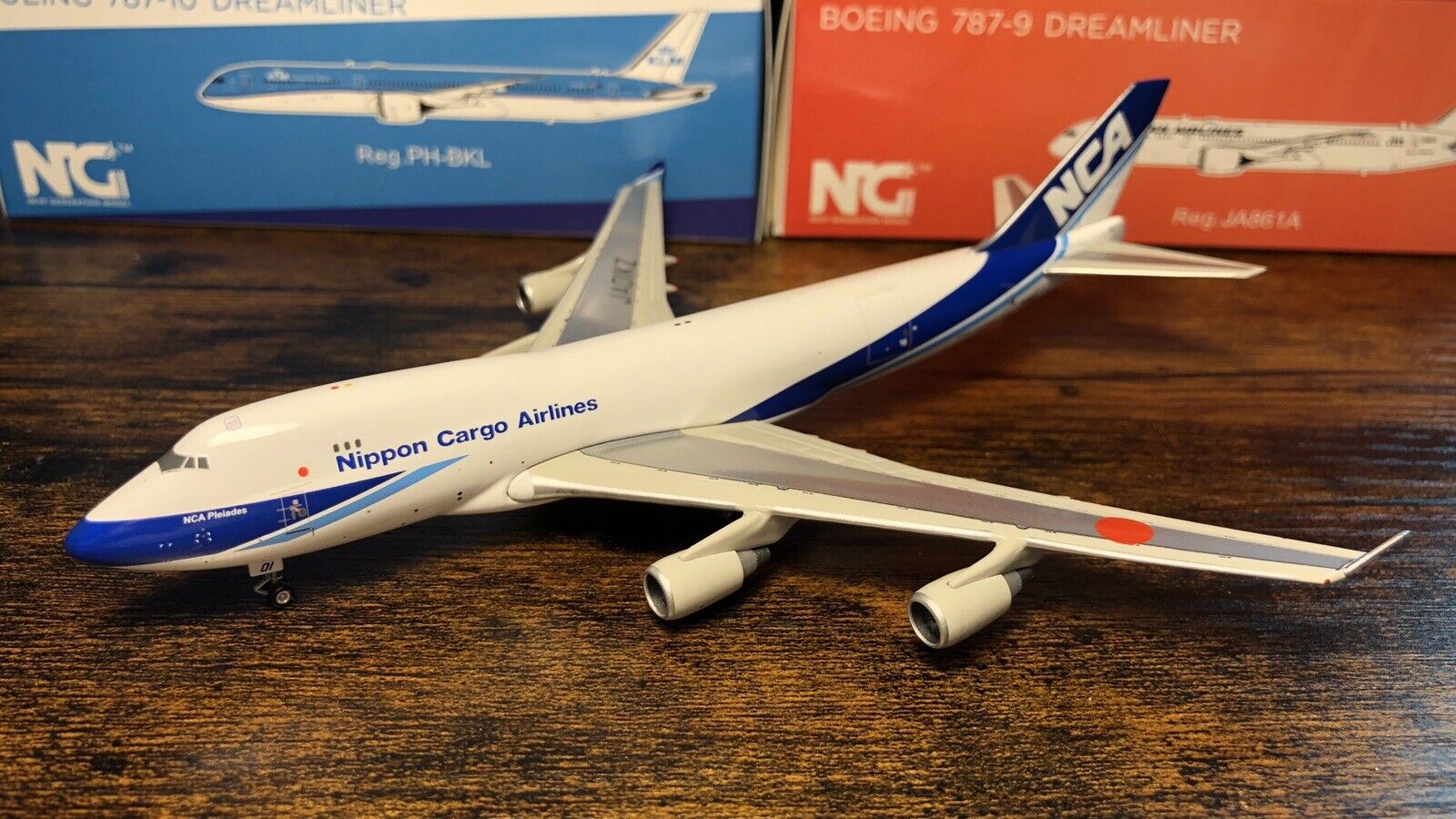 Phoenix 1/400 NCA Nippon Cargo Airlines Boeing 747-400F JA01KZ