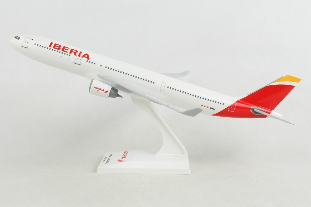 SKR836 Iberia A330-300 - Skymarks Snap Fit - 1/200 Scale - New Boxed